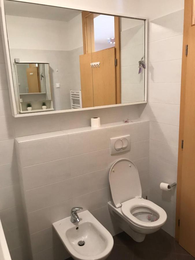 Apartment Angela With Private Garage Slot Pula Ngoại thất bức ảnh